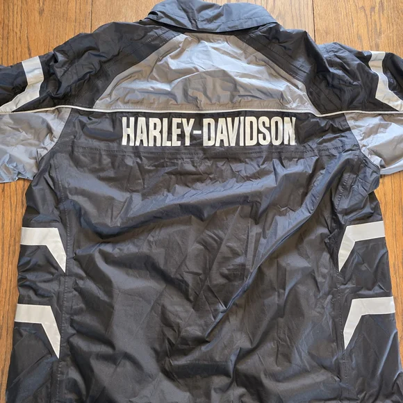 Harley-Davidson Black and Gray Windbreaker Jacket - Picture 6 of 14